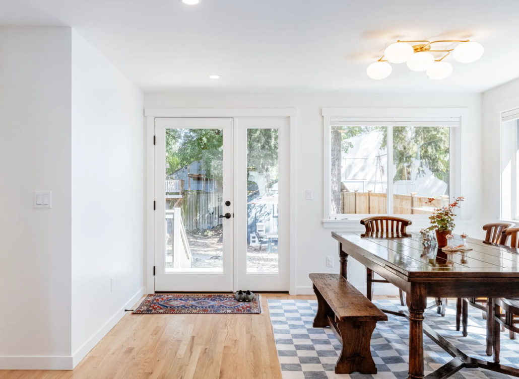 Maple Leaf Residence — image 8