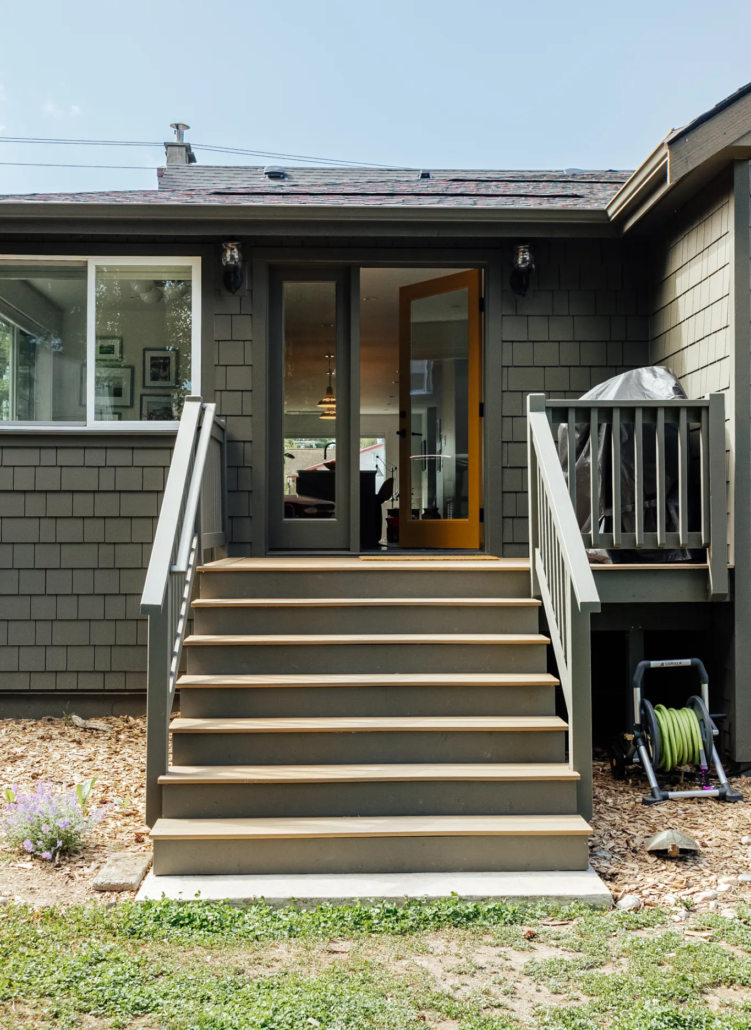 Maple Leaf Residence — image 2