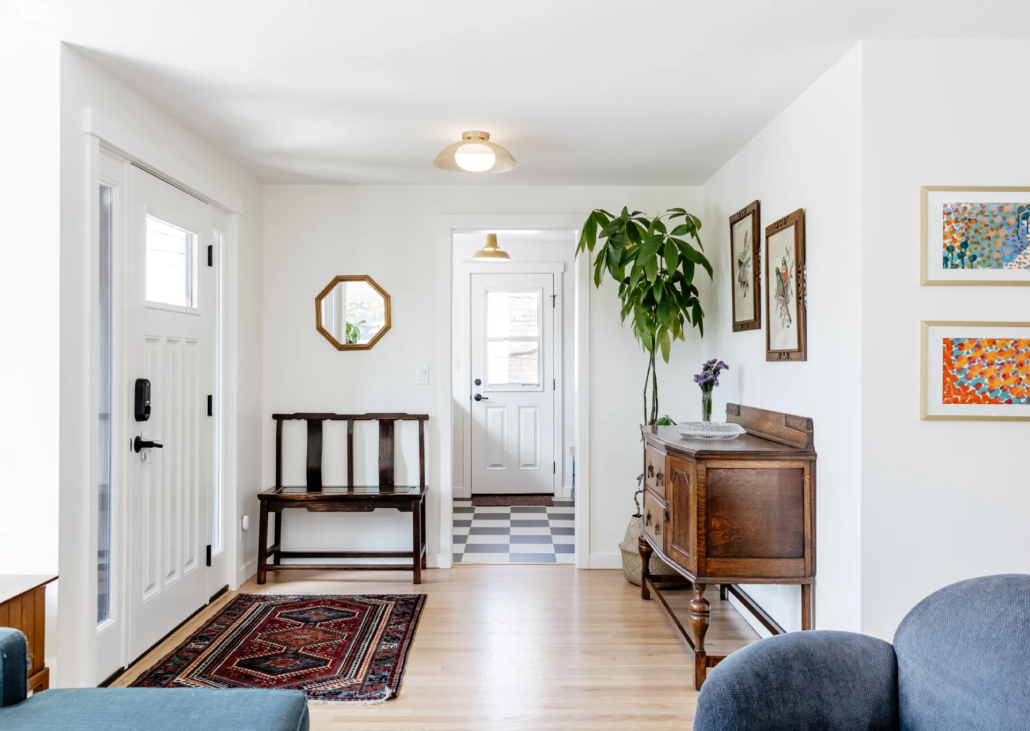 Maple Leaf Residence — image 6